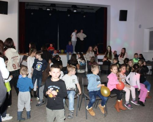 Detská diskotéka spojená s rozsvietením Vianočného stromčeka