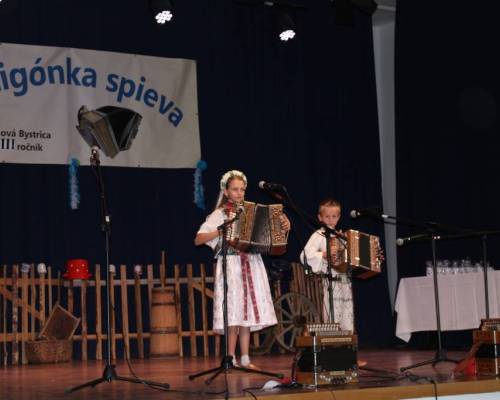 007_Heligonka_spieva_2025_original