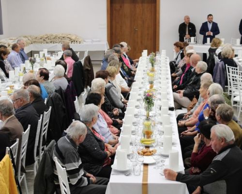 Mesiac úcty k starším v obci Nová Bystrica