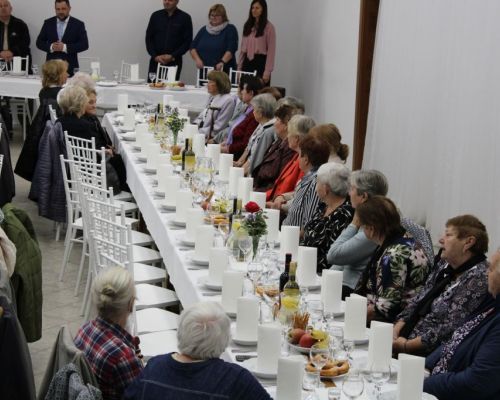 Mesiac úcty k starším v obci Nová Bystrica