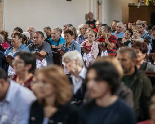 STRETNUTIE RODÁKOV ZATOPENÝCH OBCÍ HARVELKA A RIEČNICA