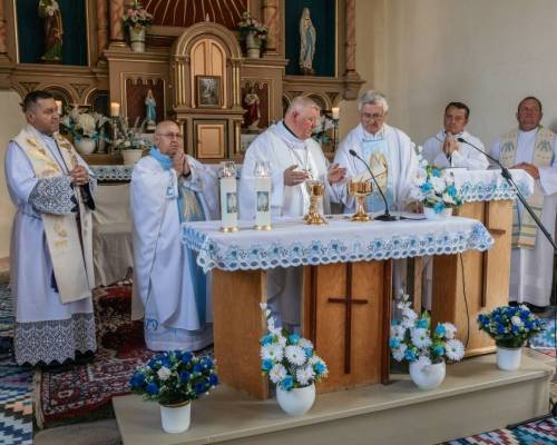 STRETNUTIE RODÁKOV ZATOPENÝCH OBCÍ HARVELKA A RIEČNICA