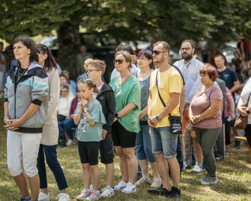 STRETNUTIE RODÁKOV ZATOPENÝCH OBCÍ HARVELKA A RIEČNICA
