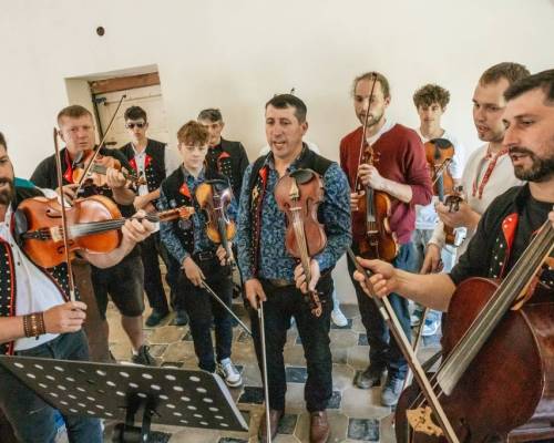 STRETNUTIE RODÁKOV ZATOPENÝCH OBCÍ HARVELKA A RIEČNICA