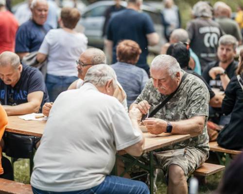 STRETNUTIE RODÁKOV ZATOPENÝCH OBCÍ HARVELKA A RIEČNICA