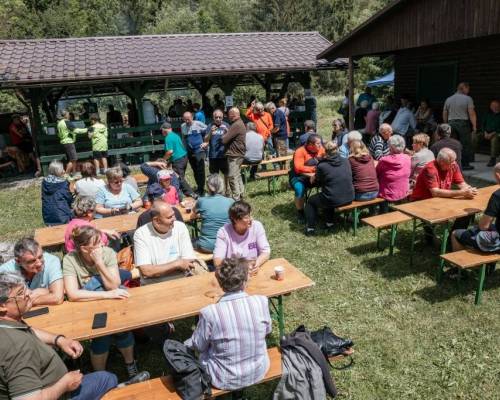 STRETNUTIE RODÁKOV ZATOPENÝCH OBCÍ HARVELKA A RIEČNICA