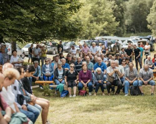STRETNUTIE RODÁKOV ZATOPENÝCH OBCÍ HARVELKA A RIEČNICA