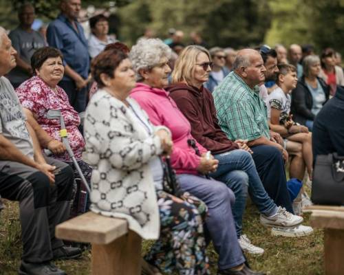 STRETNUTIE RODÁKOV ZATOPENÝCH OBCÍ HARVELKA A RIEČNICA