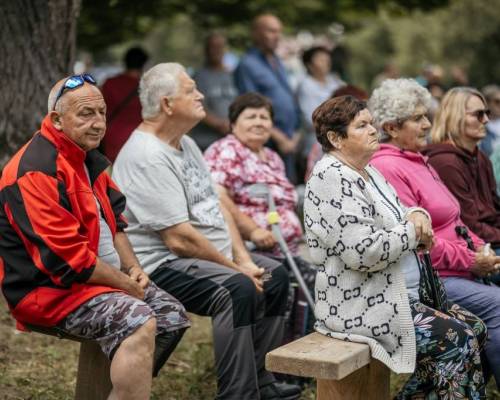 STRETNUTIE RODÁKOV ZATOPENÝCH OBCÍ HARVELKA A RIEČNICA
