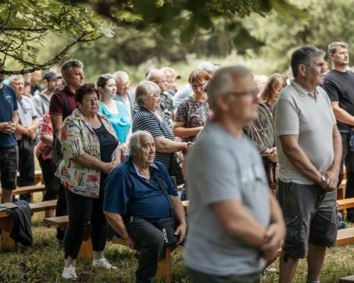 STRETNUTIE RODÁKOV ZATOPENÝCH OBCÍ HARVELKA A RIEČNICA