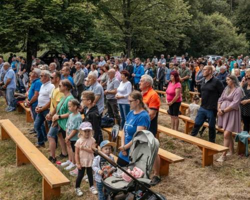 STRETNUTIE RODÁKOV ZATOPENÝCH OBCÍ HARVELKA A RIEČNICA