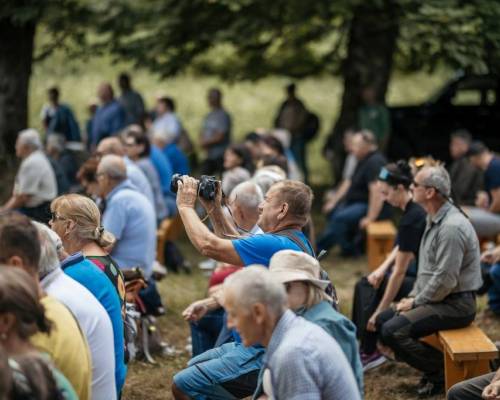 STRETNUTIE RODÁKOV ZATOPENÝCH OBCÍ HARVELKA A RIEČNICA