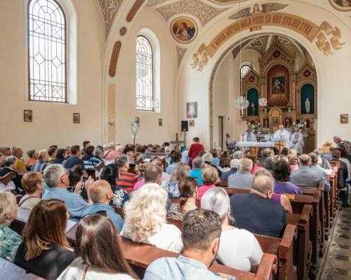STRETNUTIE RODÁKOV ZATOPENÝCH OBCÍ HARVELKA A RIEČNICA