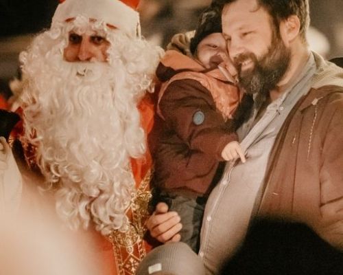 Vianočné trhy a Mikuláš v Novej Bystrici 