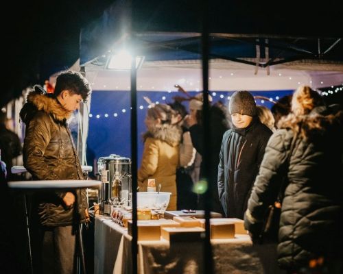 Vianočné trhy a Mikuláš v Novej Bystrici 
