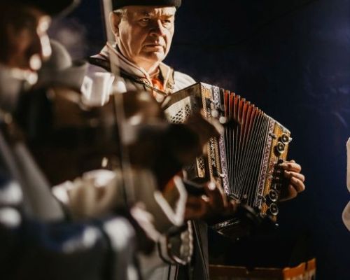 Vianočné trhy a Mikuláš v Novej Bystrici 