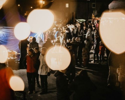 Vianočné trhy a Mikuláš v Novej Bystrici 